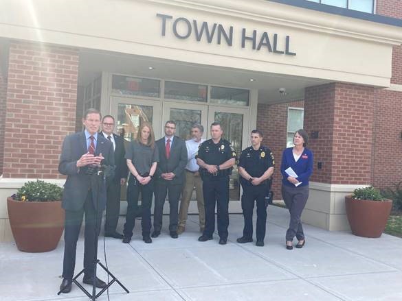 Senator Blumenthal announces a $1 million federal grant to construct Newington's new Emergency Operations Center (EOC).